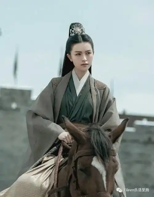 转投小赌王,10秒美上热搜超壕婚礼后她终于要翻红了吗
