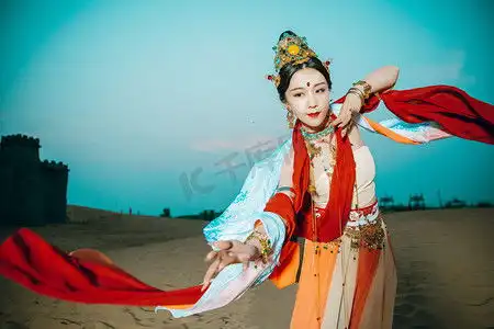 敦煌美女摄影图片
