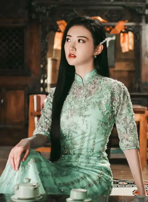 万年不红的演员要不要去接流量大咖合作的戏景甜告诉你不太行