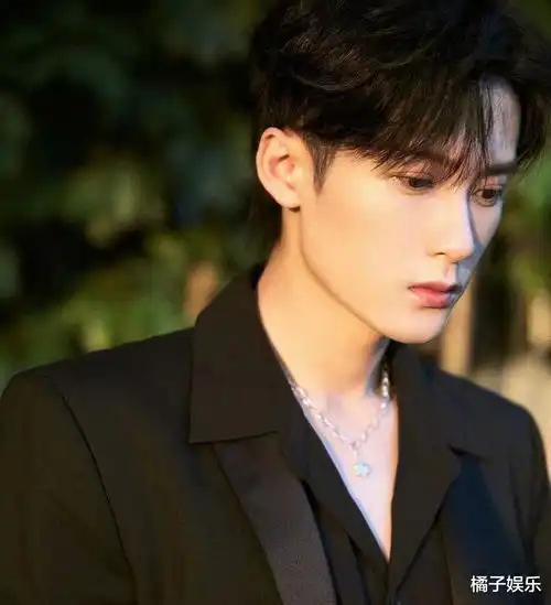 檀健次替大家问过高考了檀健次陪你学习壁纸拿走不谢
