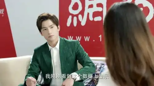 微微一笑很倾城肖奈制作了游戏,没想到手游和端游都破了纪录