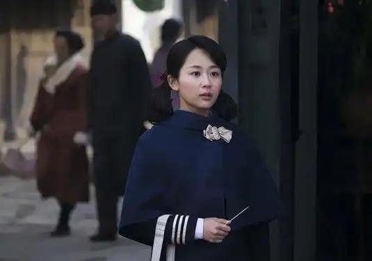 杨紫7岁出道,12岁成名后无戏可拍,如今华丽蜕变终成当红花旦