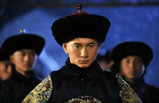 雍正王朝中雍正赐死了自己亲生儿子弘时,历史中,弘时的结局怎样
