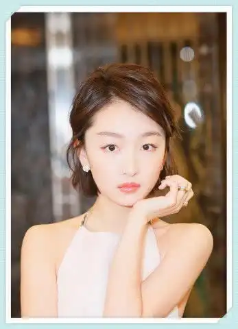 有一种整容叫周冬雨剪寸头,照片曝光引热议,这脸也太真实了