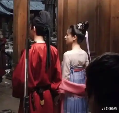 琉璃还没播完,成毅张予曦再次合作拍新剧,官宣剧照cp感十足