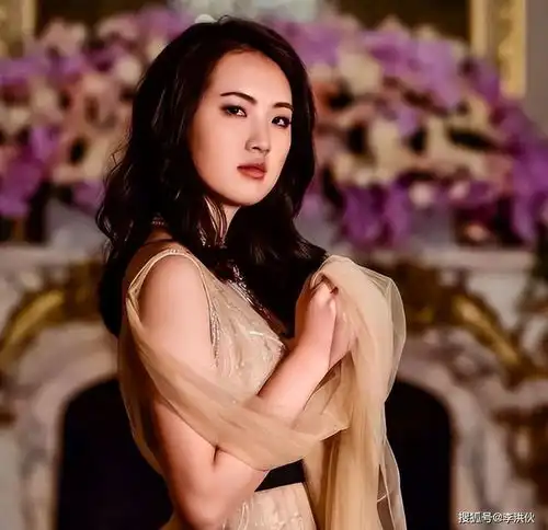 不愧是华为二公主,新剧无缝衔接,张颂文辛芷蕾轮流搭档
