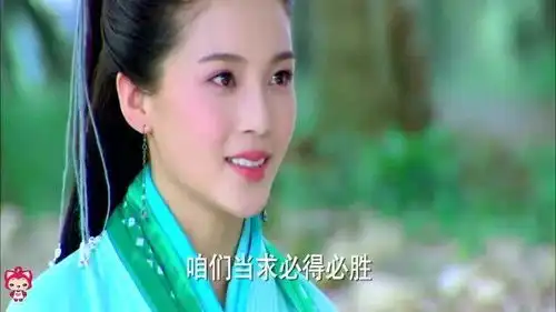 新神雕侠侣程英安慰杨过不要鲁莽行事,两人来了个拥抱