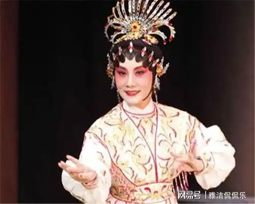 是爱情挽救了他的生命,连续19年求爱遭拒后,竟意外迎娶了新娘