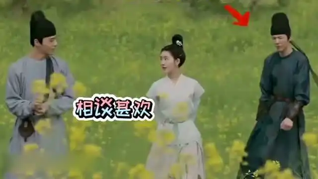 长歌行正片比不过花絮正片时皓都孤苦伶仃,花絮时魏叔玉孤苦伶仃哈哈
