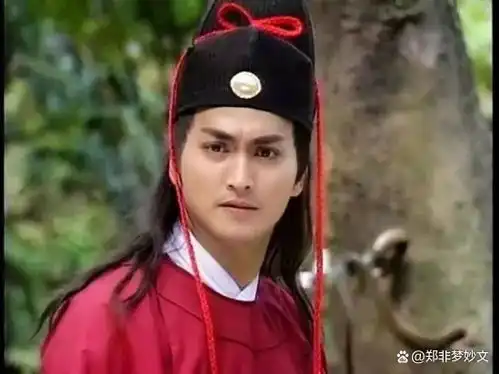 是南侠展昭厉害还是北侠欧阳春厉害