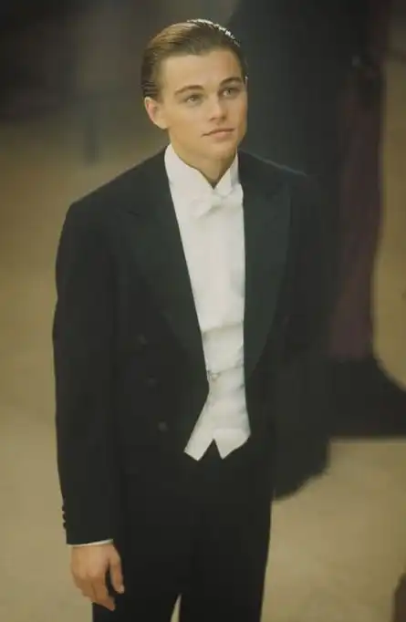 从金马影片提名看金鹰女神,迪丽热巴获奖背后的利益链,心疼杨紫