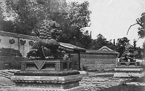 这组照片没几个人看过,159年前刚刚被英法联军焚烧过的颐和园
