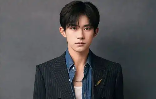 易烊千玺放弃入编,胡先煦和罗一舟却没有放弃,网友他心虚了