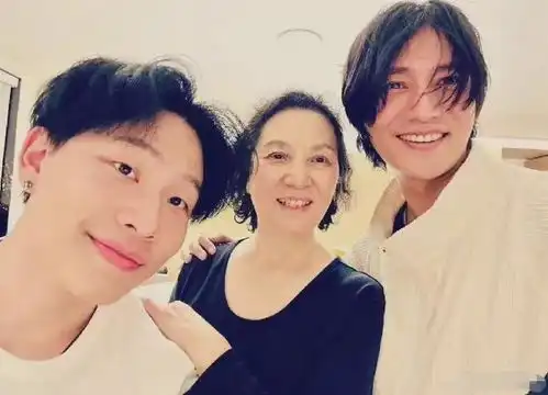 一向低调的陈坤,被曝其实还有另外两个小儿子,年龄仅在3岁左右
