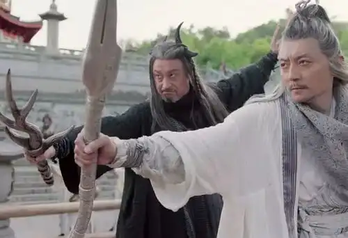 倚天屠龙记后期,俞莲舟的实力猛增,他能够打败玄冥二老吗
