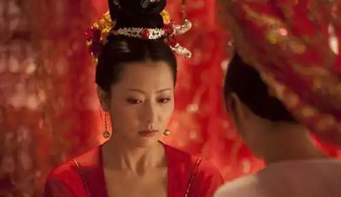 白冰七个古装角色,少女莲姬造型好美,小唯懵懂中寻找爱情
