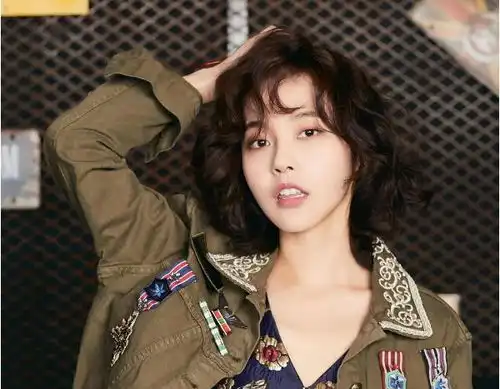 妈妈的朋友剧照单亲之家