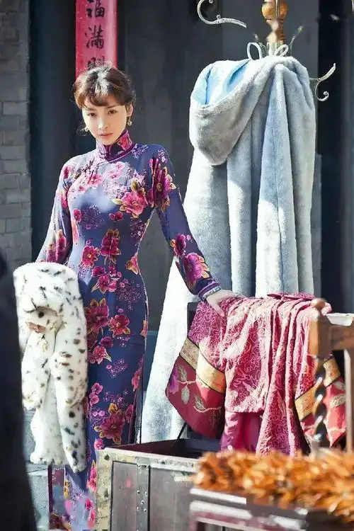 演艺圈的8位旗袍女神,个个妩媚惊艳,有人一部电影换了27套旗袍
