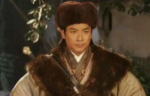 南侠展昭北侠欧阳春与锦毛鼠白玉堂,谁的武功更高