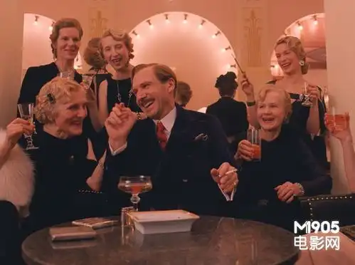 布达佩斯大饭店叙事精巧大牌互动默契
