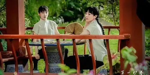 第一炉香同样是豪门美貌女佣,为何倪儿却比睇睇结局混得更好呢