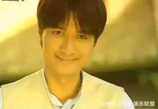 情深深雨蒙蒙,何书桓背后的强大背景身世有多少人发现了
