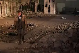 哈利波特与死亡圣器最新剧照魔法学校成废墟