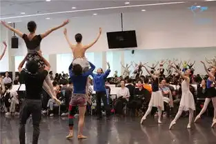 闪闪的红星丨主创说从排练厅到舞台
