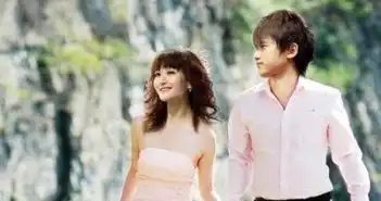 谢娜张杰7夕订婚婚纱照蹿红网络
