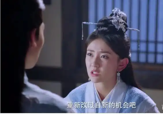 双世宠妃2热播,曲小檀自己临时加的一句话火遍网络,导演都愣了