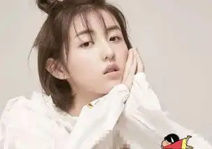 肖央拍抖音,张子枫彭昱畅素颜出镜,网友彭昱畅果然是胖瘦自如
