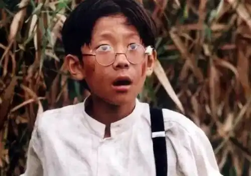 小兵张嘎播出17年后,主演一个比一个惨,小配角却混成一线

