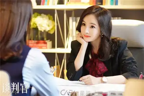 杨幂谈判官狂撩小奶狗,百变造型教你化身新年职场时髦精
