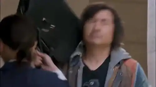 西红柿首富王多鱼继承十个亿,看到十亿现金后,脚都软了
