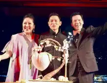 向太辣评周星驰电影投资人被抓,再次质疑星爷美人鱼票房
