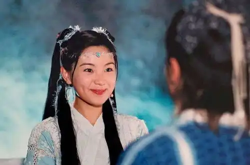 同一演员不同角色反差多大她出演刁蛮公主和倚天屠龙记
