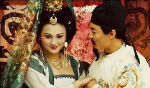 杨玉环最离不开的1样东西,让李隆基独宠她,但如今姑娘却不敢用
