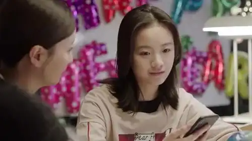 小欢喜宋倩承诺英子高考结束支持她所有事情,英子表示压力太