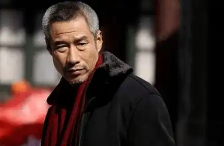 62岁的影帝,演技太好孙俪都甘拜下风,出道35年从不带剧本