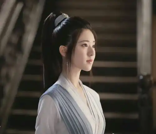 杨洋赵露思且试天下最新剧照
