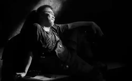 香港金牌绿叶,演遍市井小人物的悲欢离合,周星驰电影不能没有他
