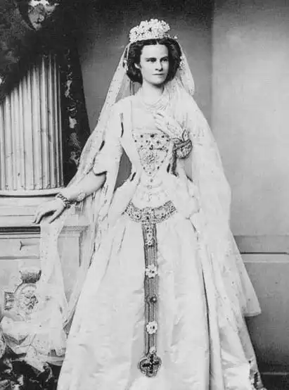 茜茜公主红颜薄命,她的姐妹同样漂亮高贵,有着怎样的婚姻和命运