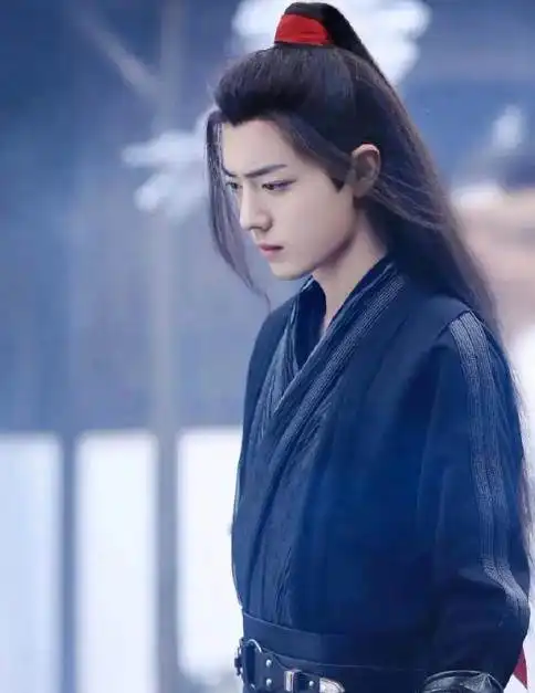 肖战和杨洋撞古装造型,复制粘贴不修改俩人差距一目了然
