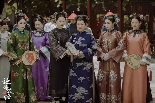 延禧攻略带火的土灰色,快看湘西是什么颜色