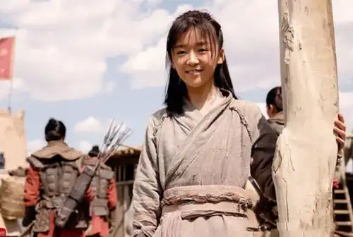 将夜2官宣桑桑故人依旧,而宁缺则成了饰演道明寺的他
