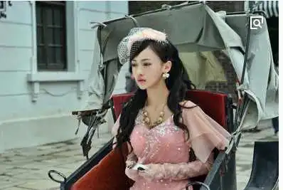 吴谨言烽火佳人剧照朝歌