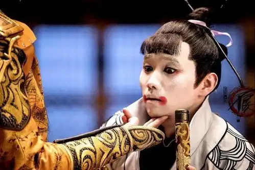 皇帝入戏太深被戏子狂扇耳光,戏子高喊一句话,未被惩罚反获重赏