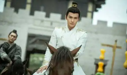 迷人魏广,在线撩人被徐正溪古装锁死
