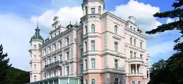 旅游骗人布达佩斯大饭店竟然以这里为原型
