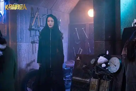 王鸥归来身份成谜鬼鬼卷入离奇命案悬疑升级
